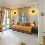 Ξενοδοχείο Banana Food & - Adults Only 3*