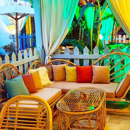 Banana Food & - Adults Only 3* Alaçatı
