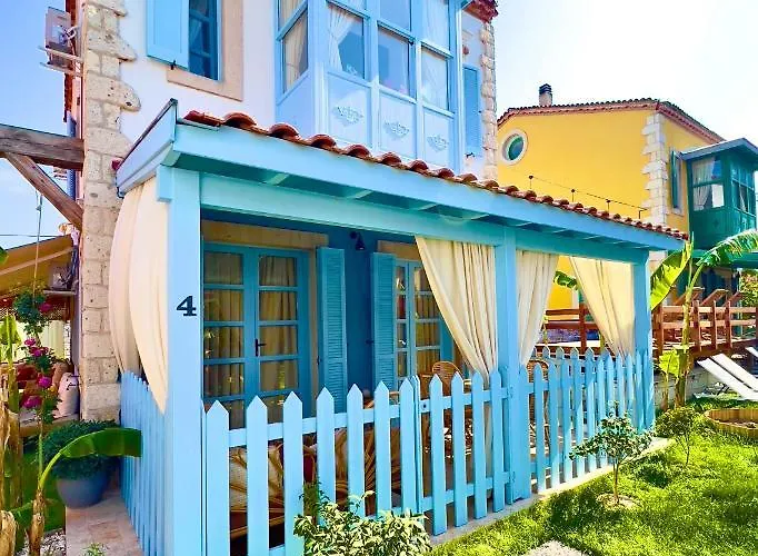 Banana Alacati Food & - Adults Only 3*