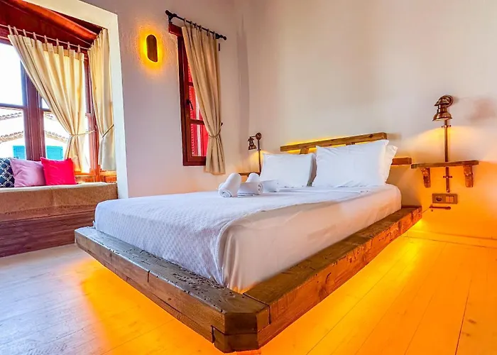 Banana Alacati Food & - Adults Only