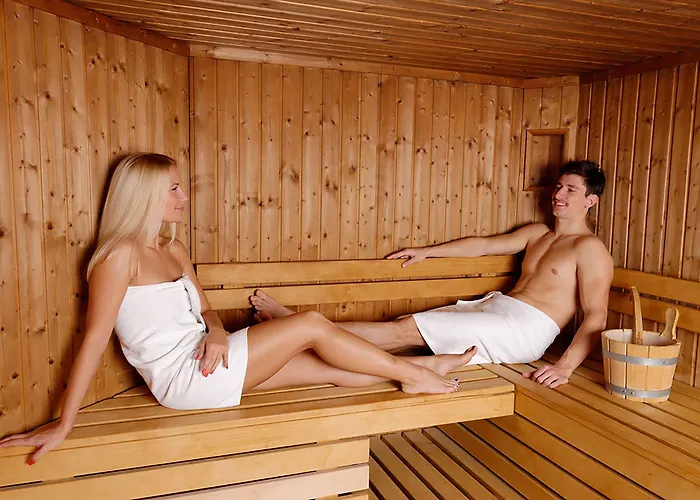 Banana Food & - Adults Only Hotel 3*
