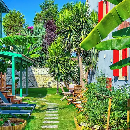 Banana Alacati Food & - Adults Only 3*