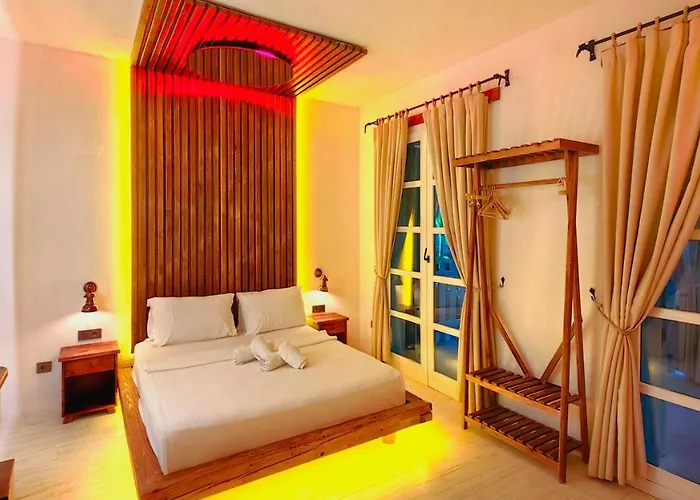 Banana Alacati Food & - Adults Only Ciftlikkoyu